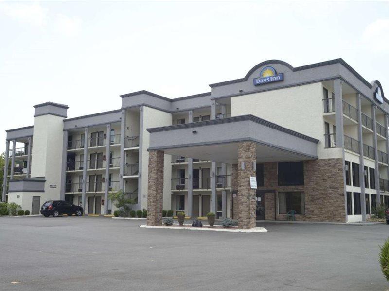 Days Inn By Wyndham Kodak/Sevierville Intrstate Smokeymntns Экстерьер фото