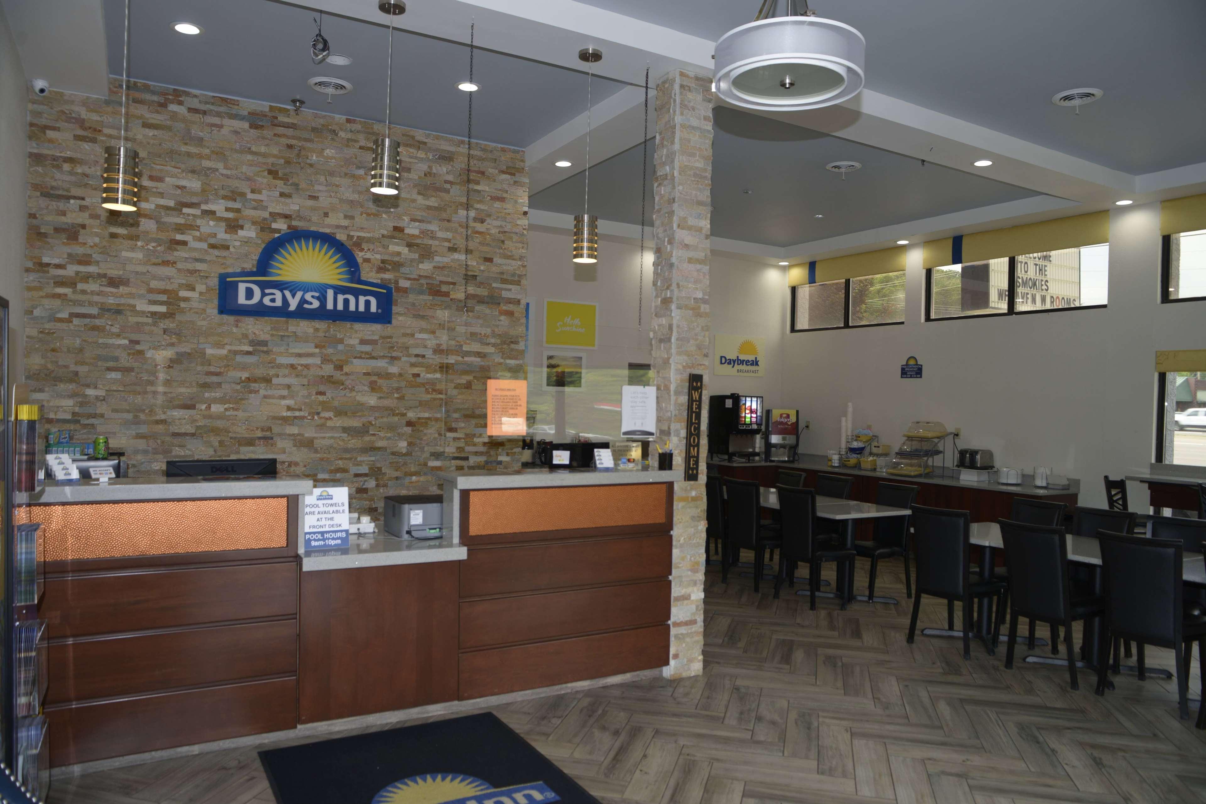 Days Inn By Wyndham Kodak/Sevierville Intrstate Smokeymntns Экстерьер фото
