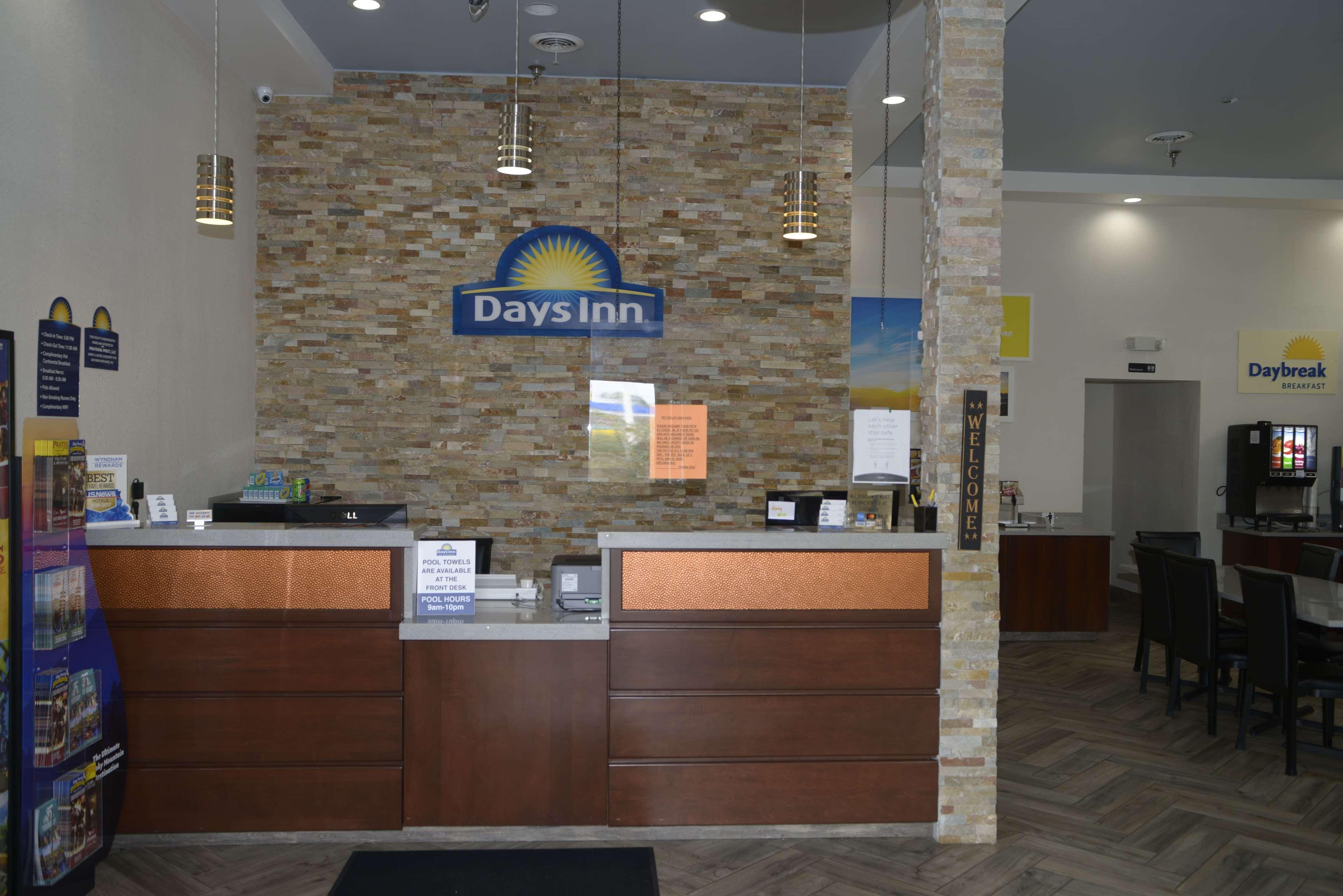 Days Inn By Wyndham Kodak/Sevierville Intrstate Smokeymntns Экстерьер фото
